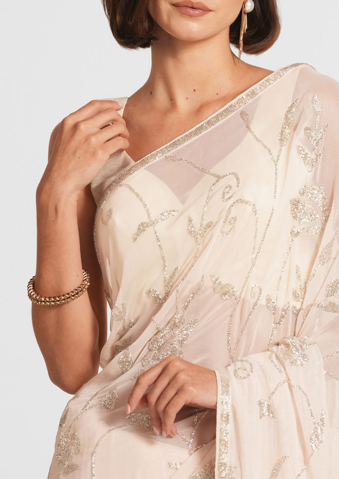 Twamev Women Exquisite Cream Georgette Saree