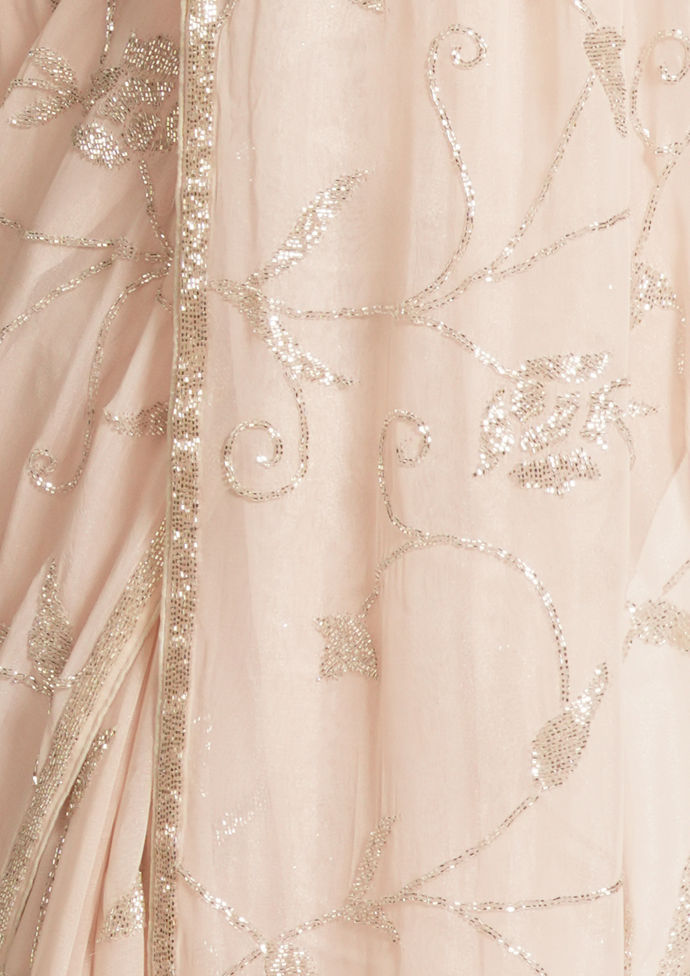 Twamev Women Exquisite Cream Georgette Saree