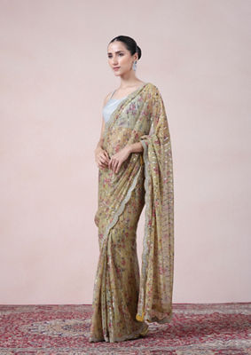 alt message - Twamev Women Contemporary Yellow Knit Saree image number 3