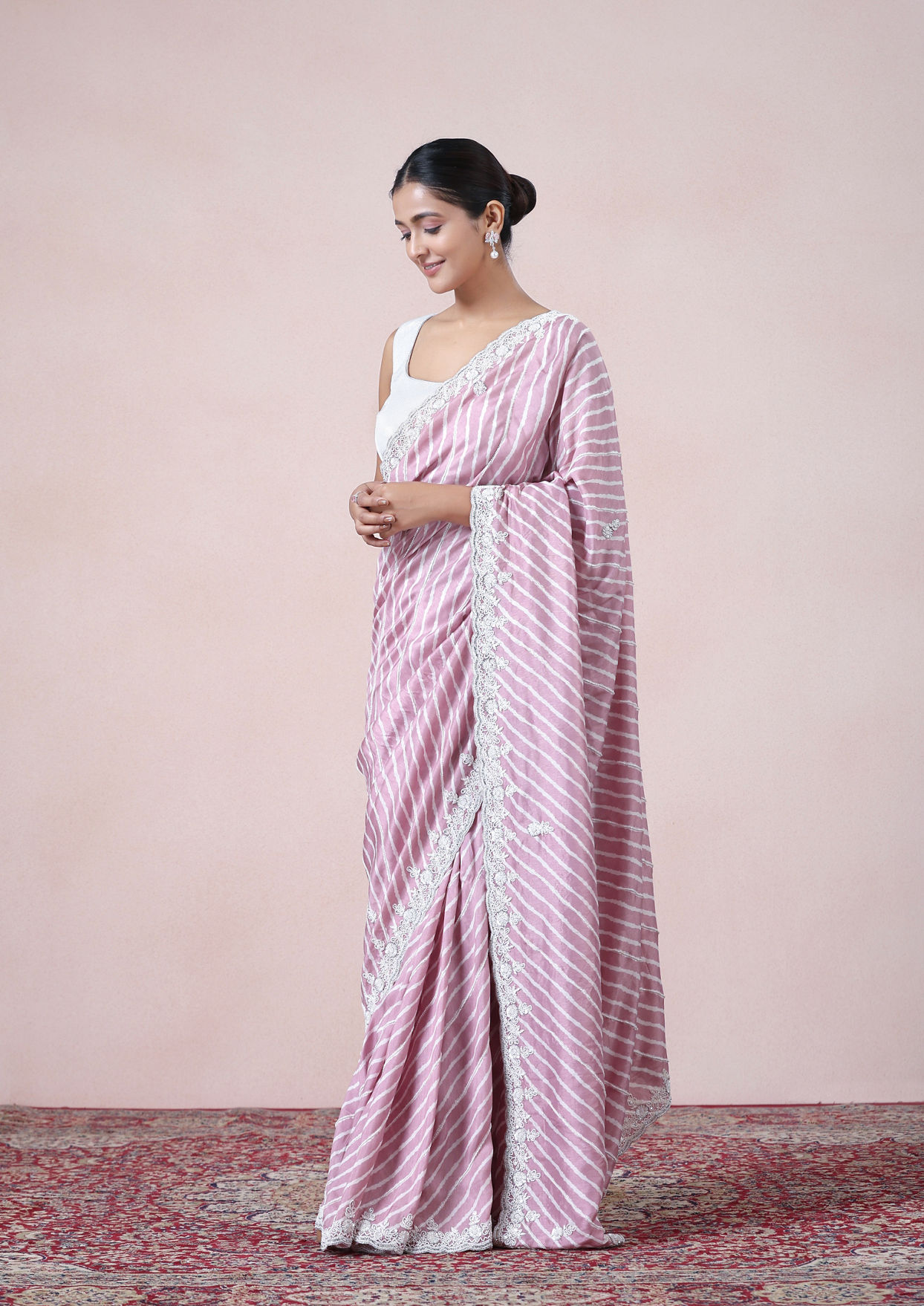 alt message - Twamev Women Dusty Pink Leheriya Inspired Saree image number 3