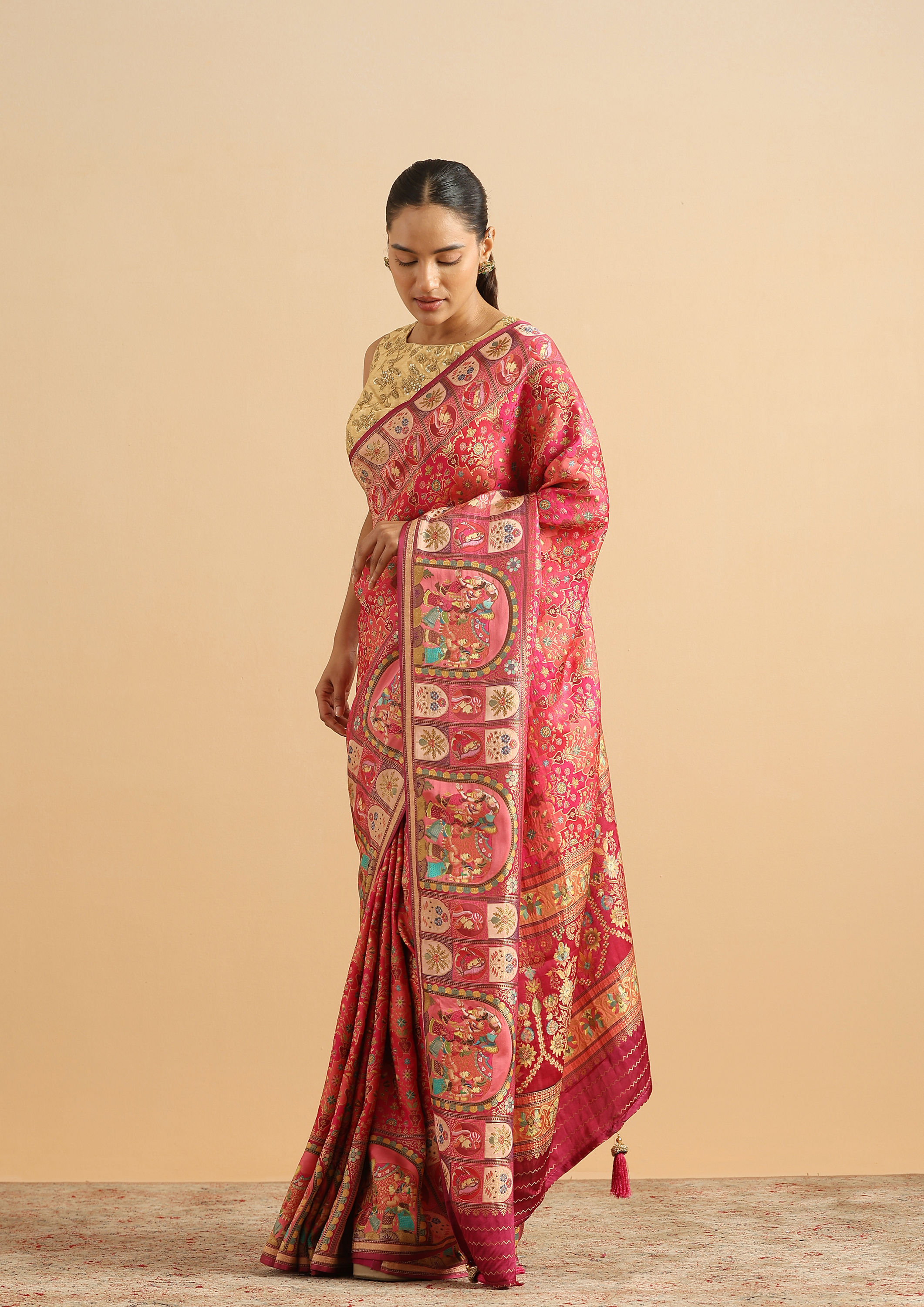 Twamev Women Royal Blossom Rani Pink Saree