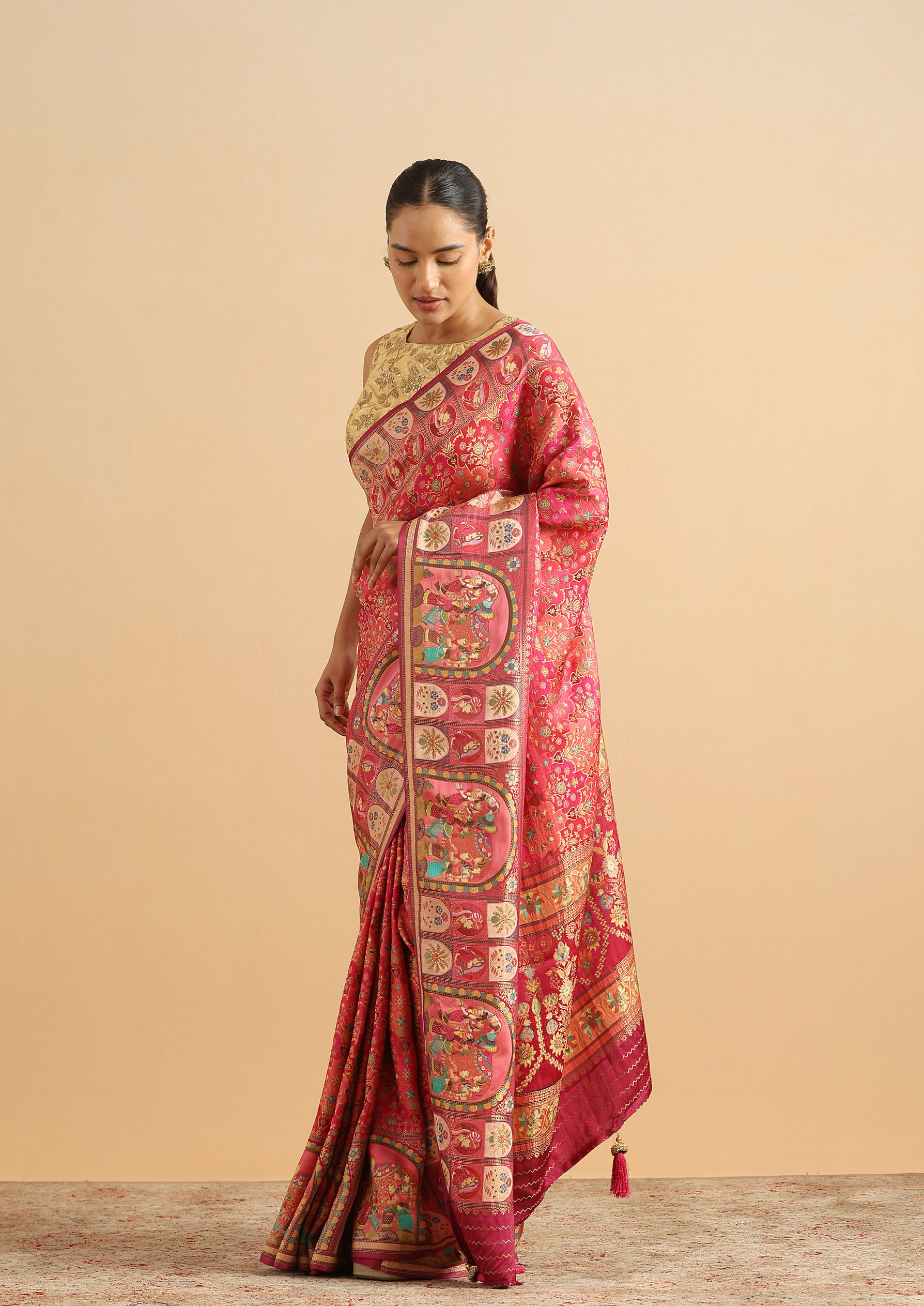 Twamev Women Royal Blossom Rani Pink Saree