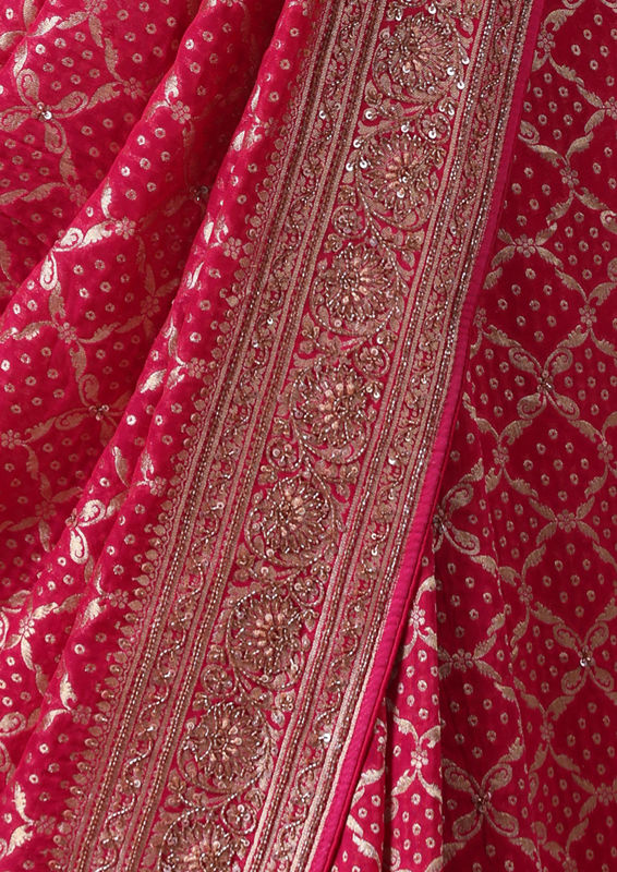 Twamev Women Royal Elegance in Rani Georgette Saree