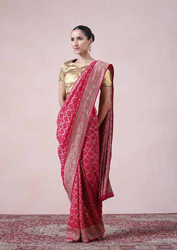 alt message - Twamev Women Royal Elegance in Rani Georgette Saree image number 3