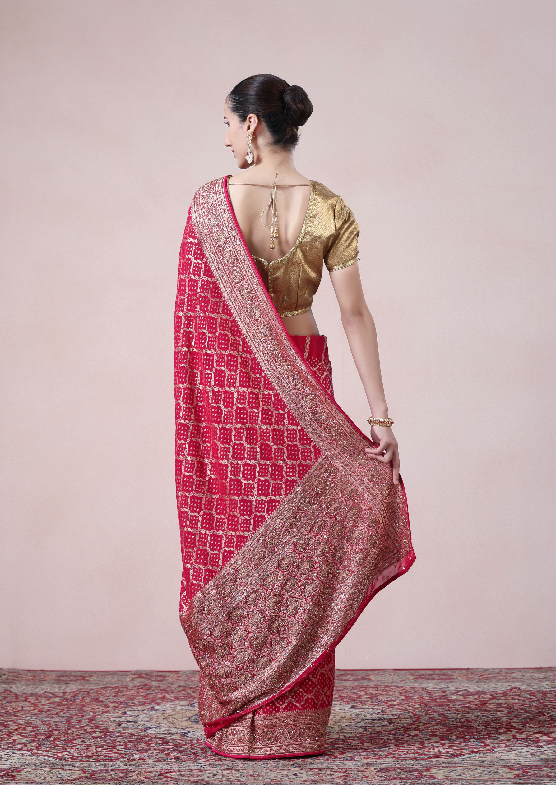 Twamev Women Royal Elegance in Rani Georgette Saree