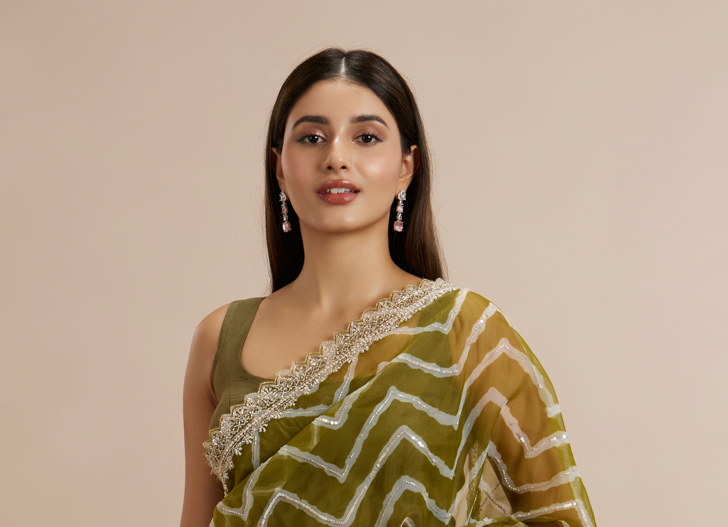 Twamev Women Emerald Organza Charm Saree