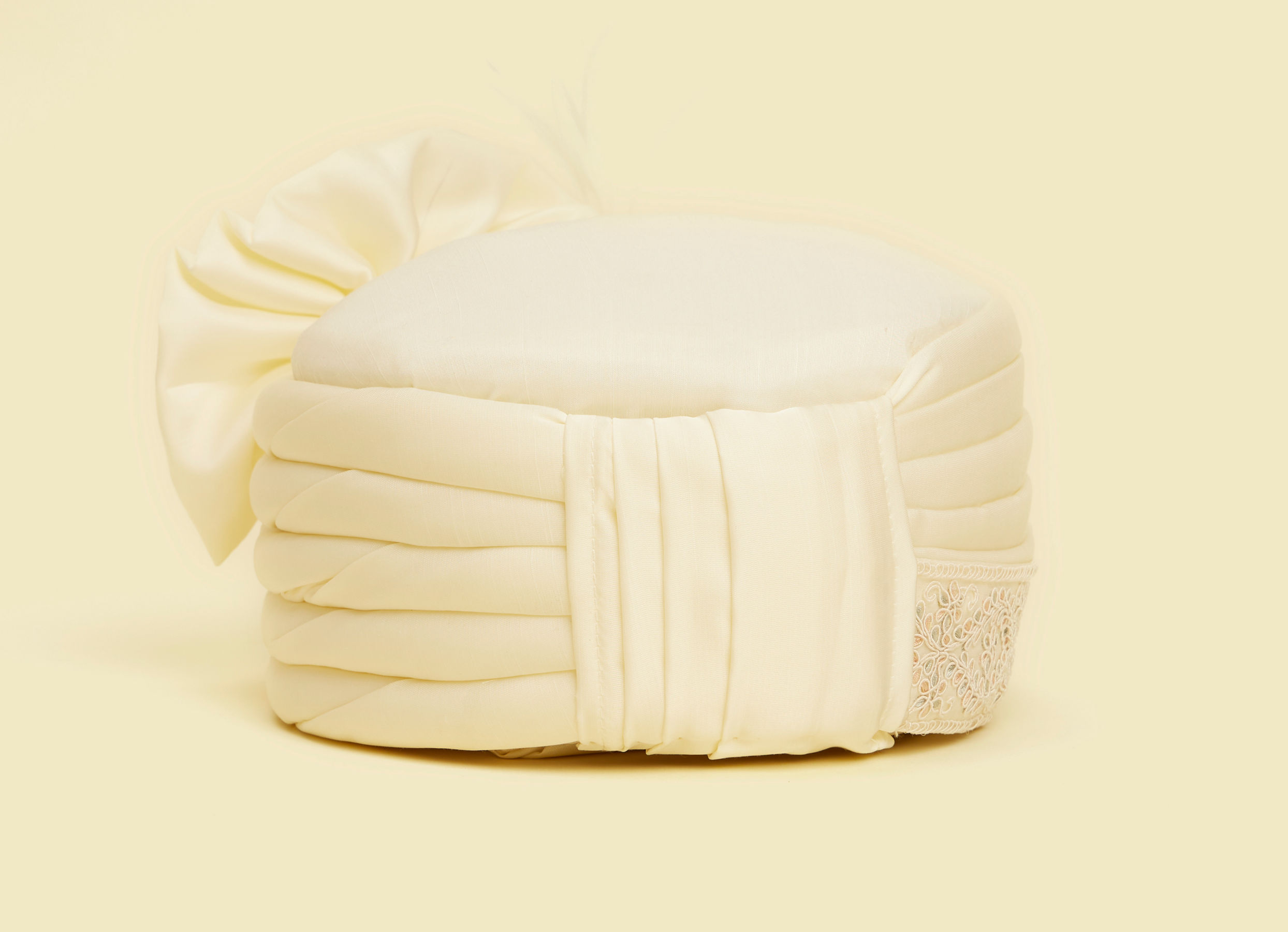 Twamev Men Elegant Cream Safa