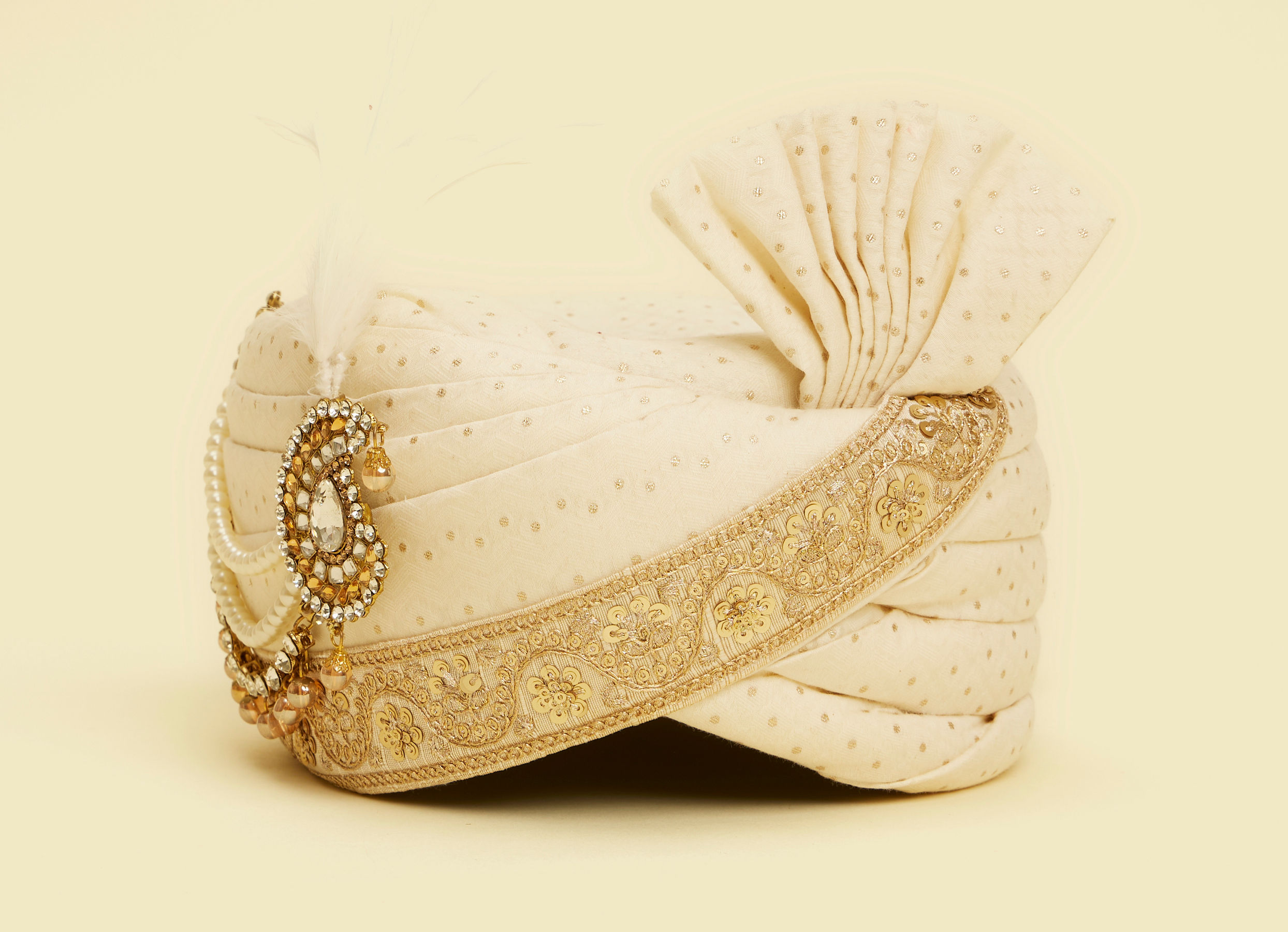 Twamev Men Elegant Cream Chanderi Safa