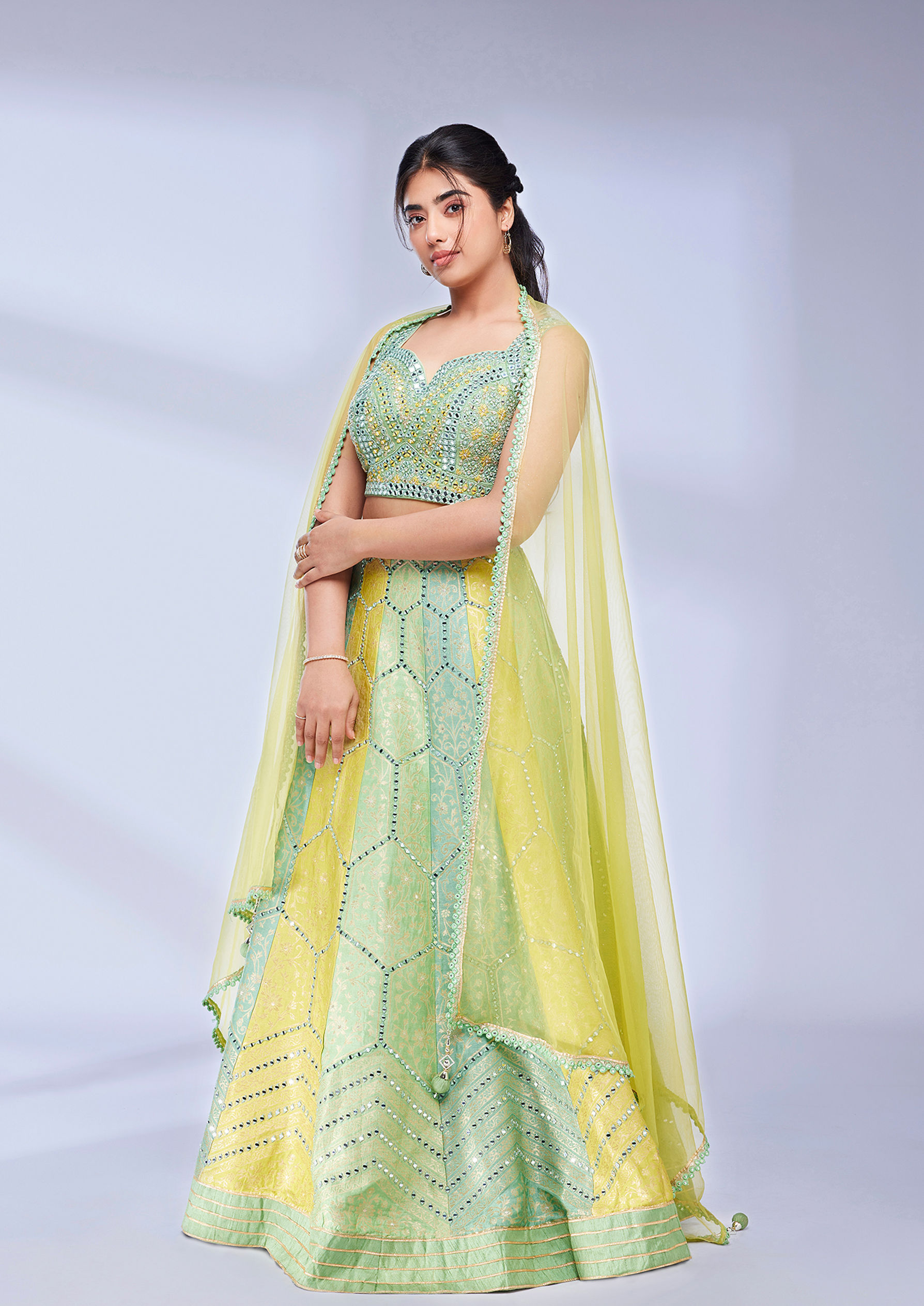 Twamev Women Yellow and Pista Green Bel Buti Hexagon Patterned Skirt Top