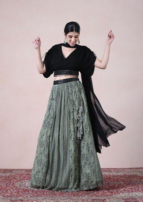 alt message - Twamev Women Pista Perfection with Black Accents Georgette Skirt Top Set image number 0