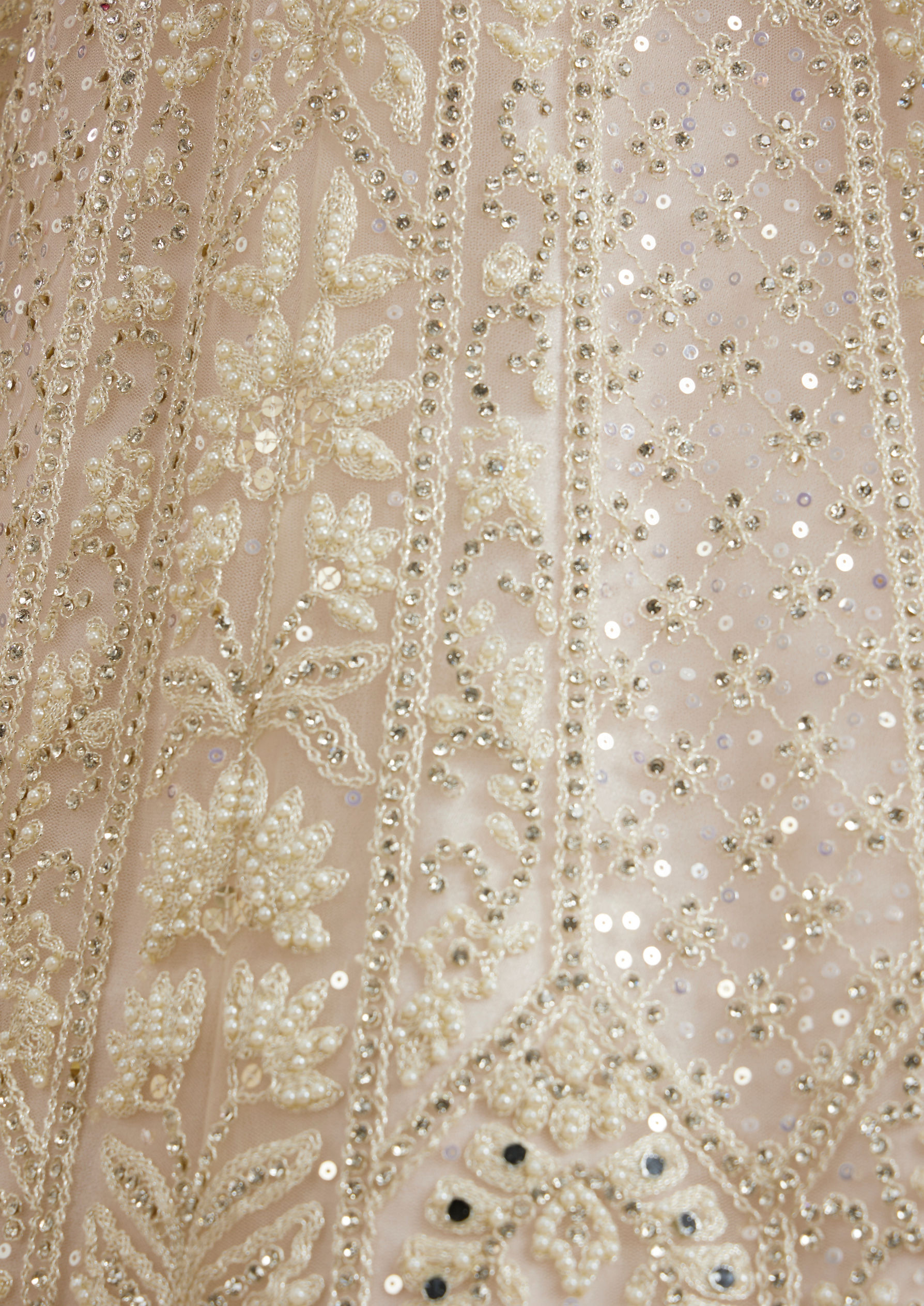 Twamev Women Ravishing Cream Lehenga Ensemble