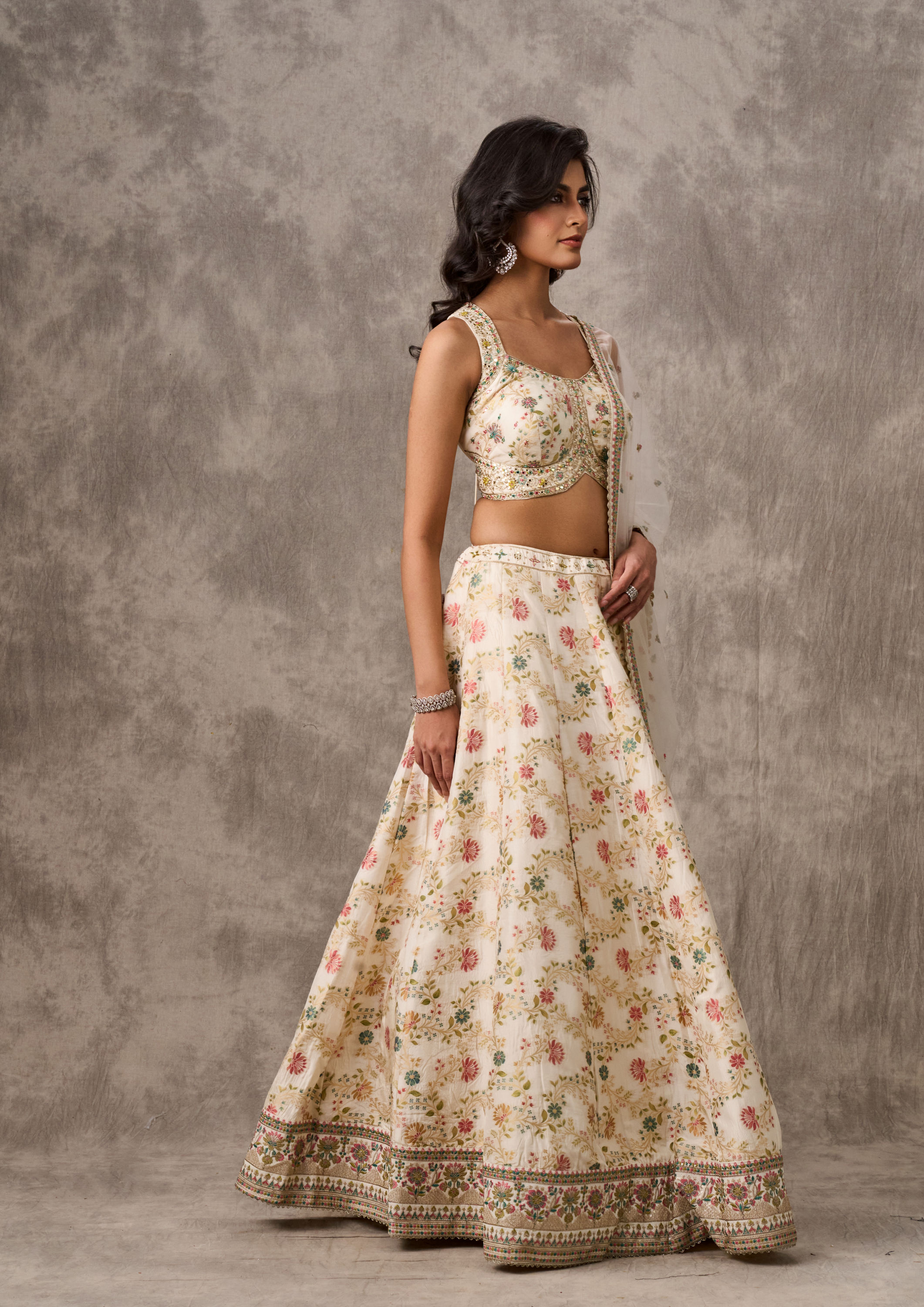 Twamev Women Royal Cream Elegance Skirt Top