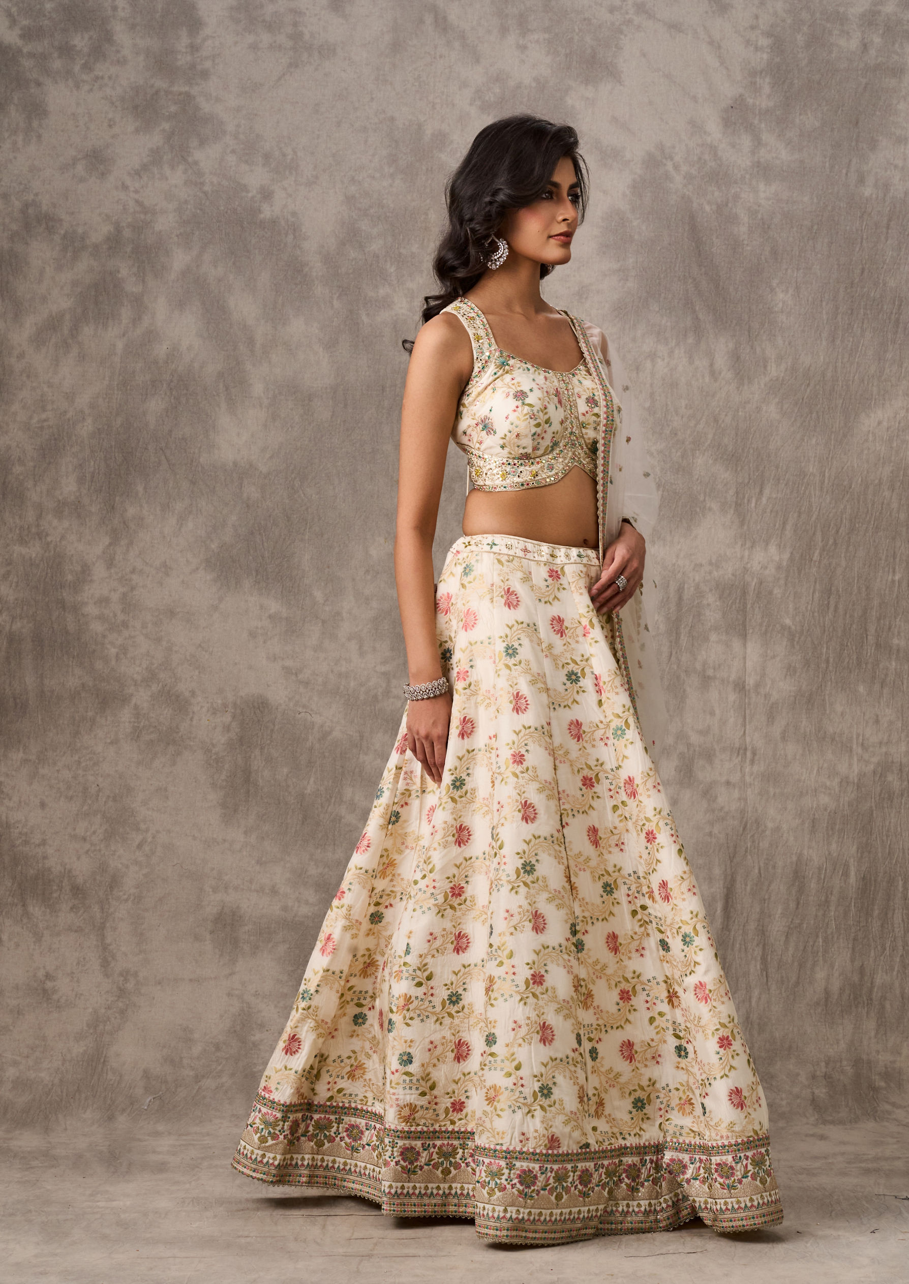 Twamev Women Royal Cream Elegance Skirt Top