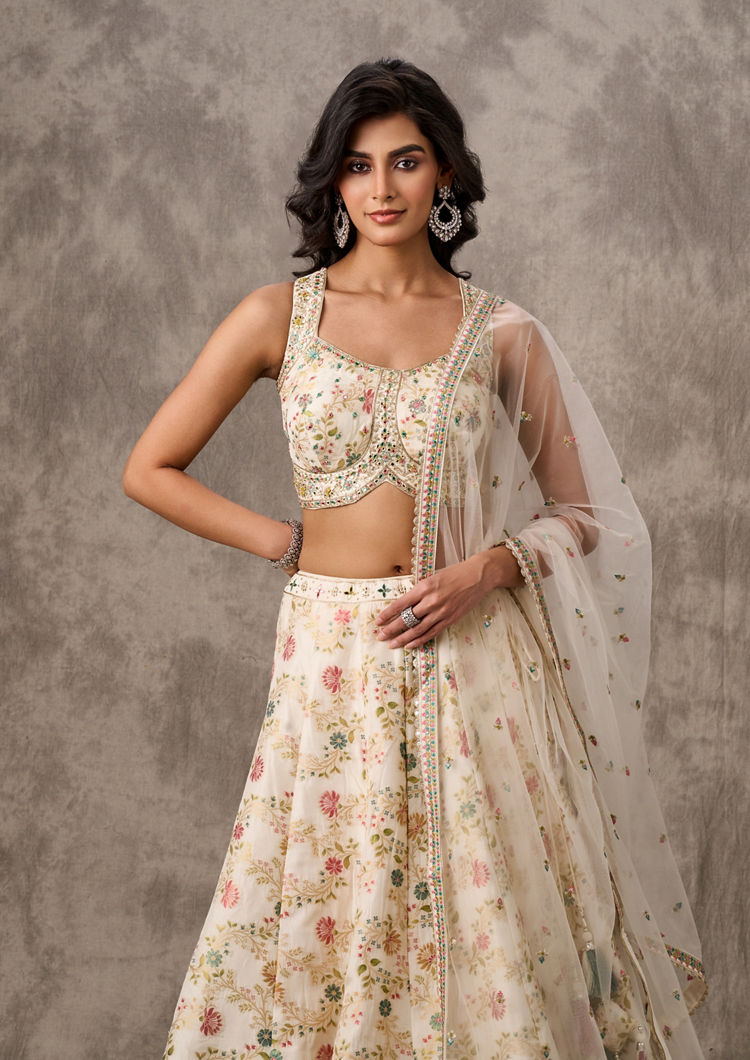 Twamev Women Royal Cream Elegance Skirt Top