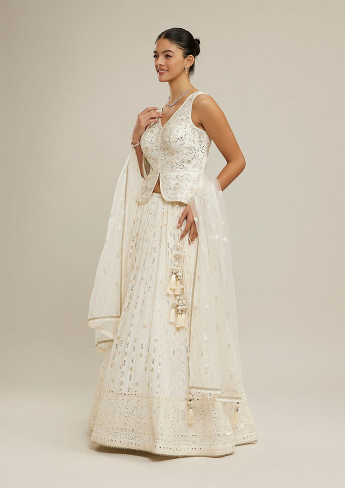 Twamev Women Dazzling Cream Lehenga