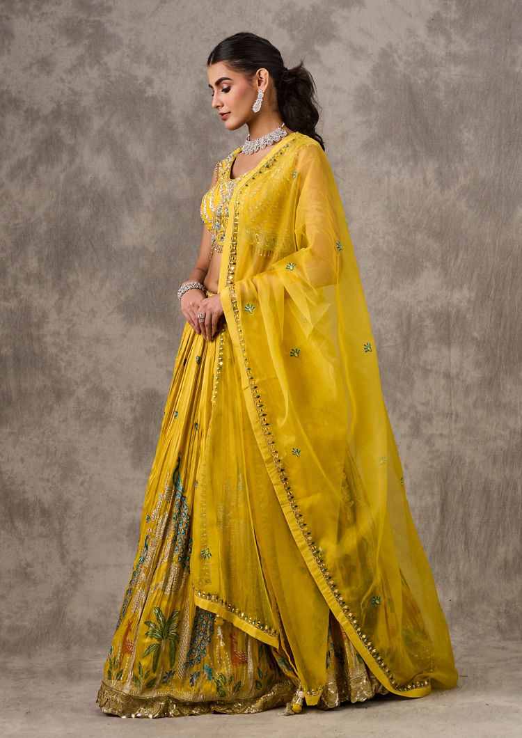 Twamev Women Enchanting Green Royal Elegance Lehenga