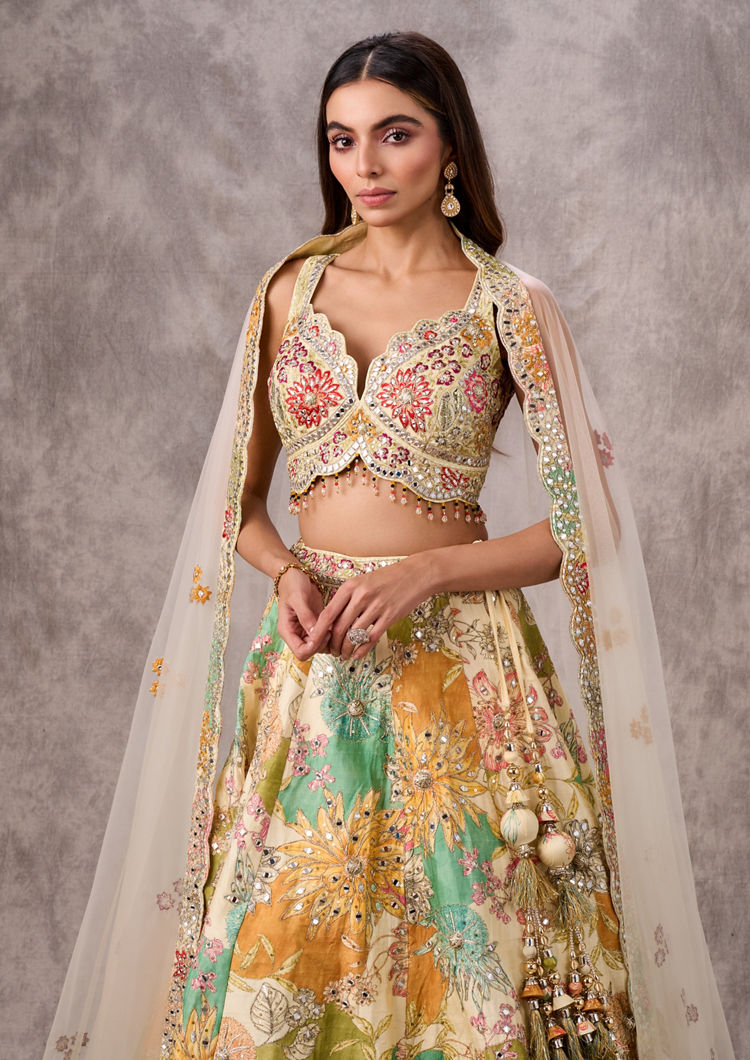 Twamev Women Creamy Majesty Lehenga