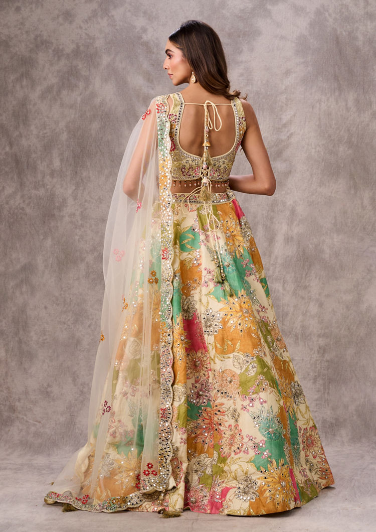 Twamev Women Creamy Majesty Lehenga