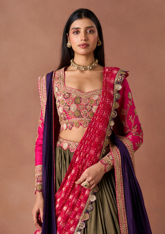 Twamev Women Mehendi Rani Embroidered Lehenga