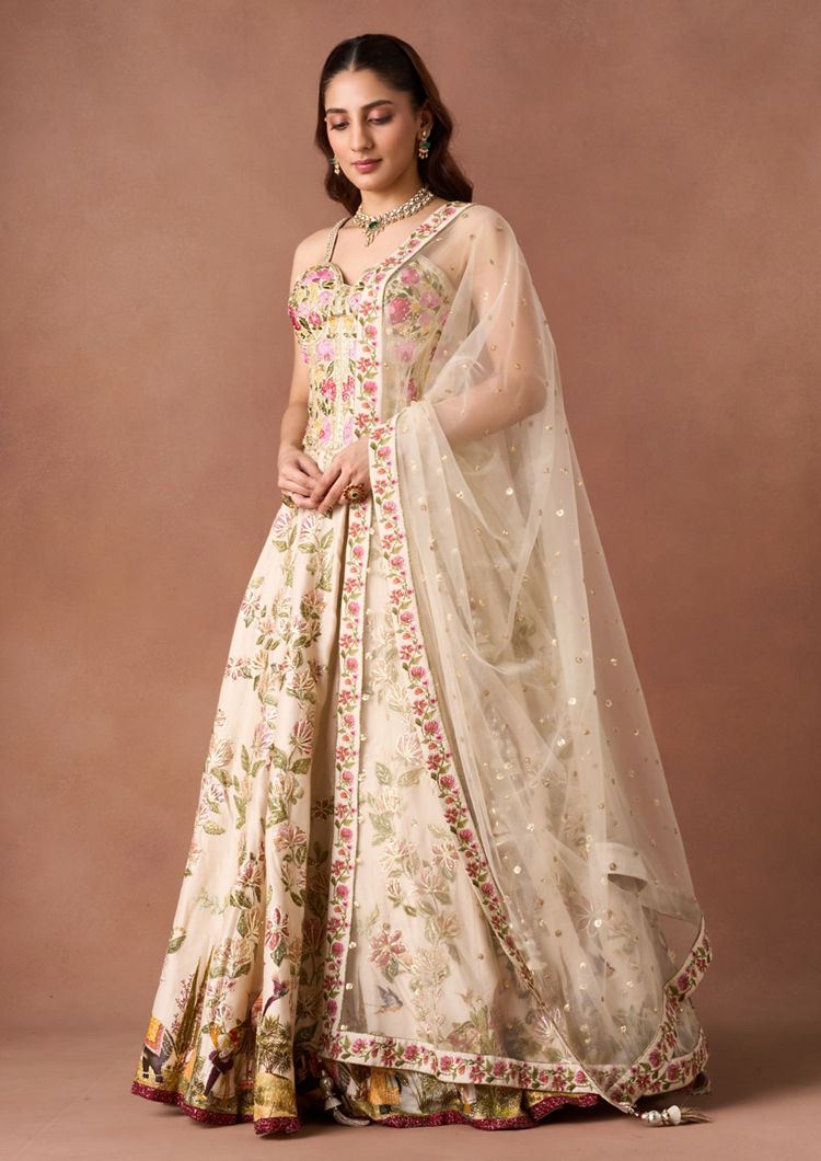 Twamev Women Ivory Threadwork Lehenga