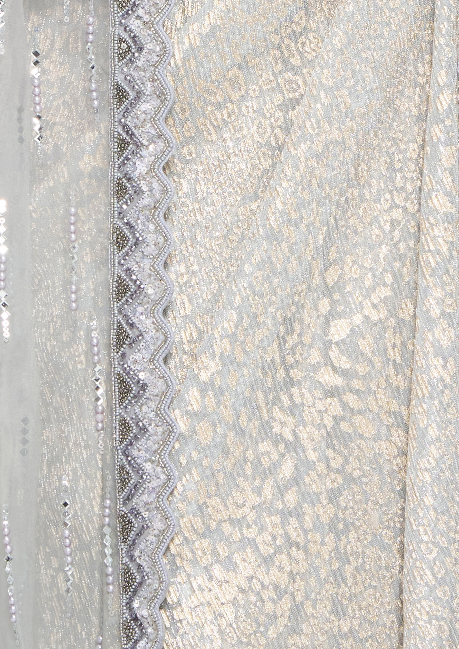 Twamev Women Grey Net Saree with Belt