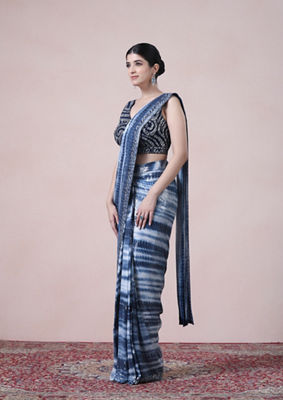 alt message - Twamev Women Indigo Allure in Georgette Saree image number 3