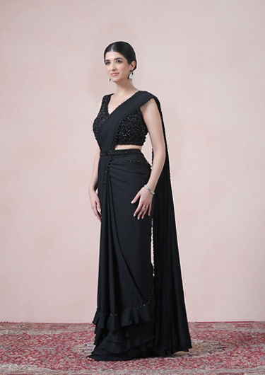 alt message - Twamev Women Timeless Black Beauty Georgette Saree image number 3