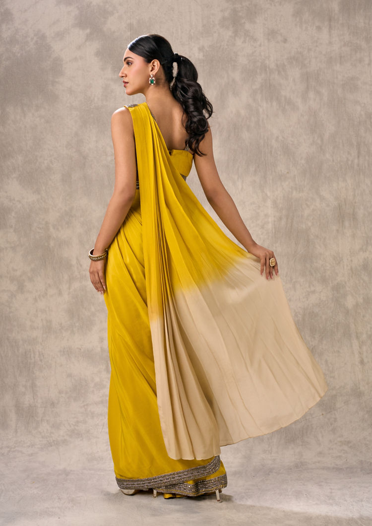 Twamev Women Green Elegance Satin Saree