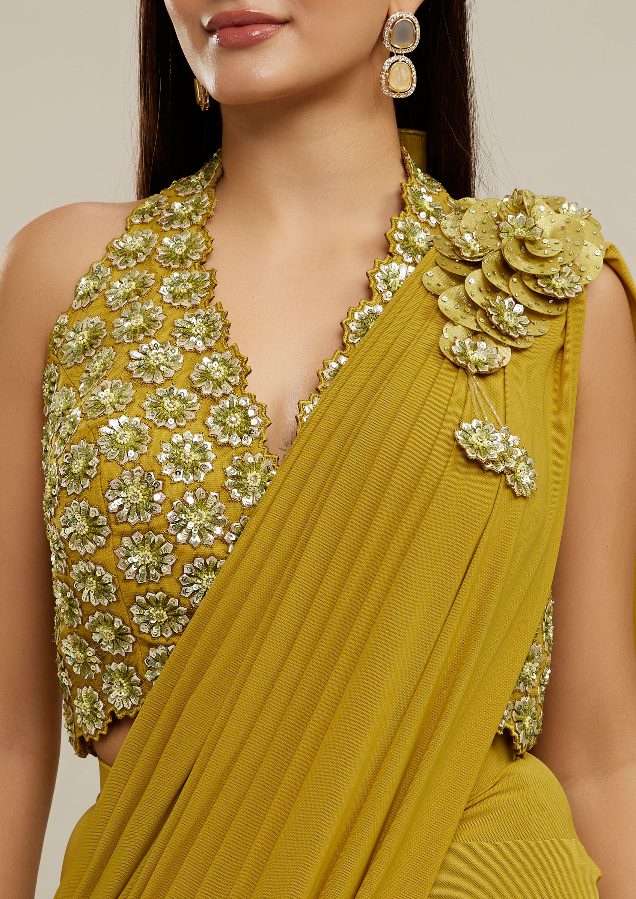 Twamev Women Mustard Yellow Net-Lycra Saree