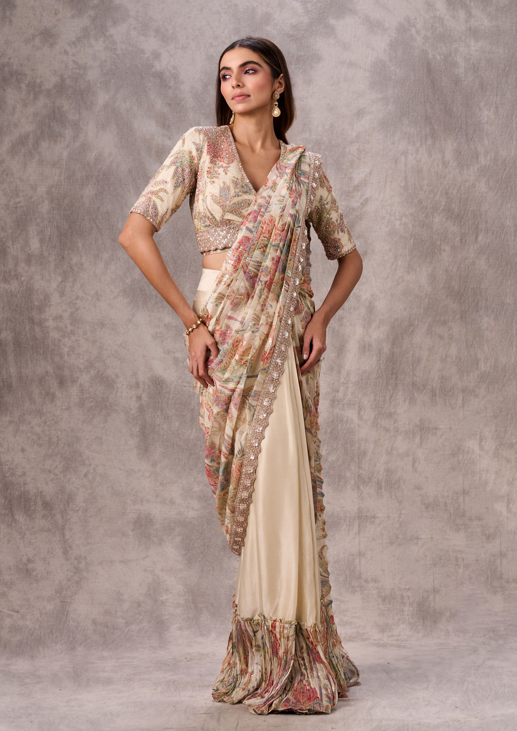 Twamev Women Cream Chinon Classic Saree