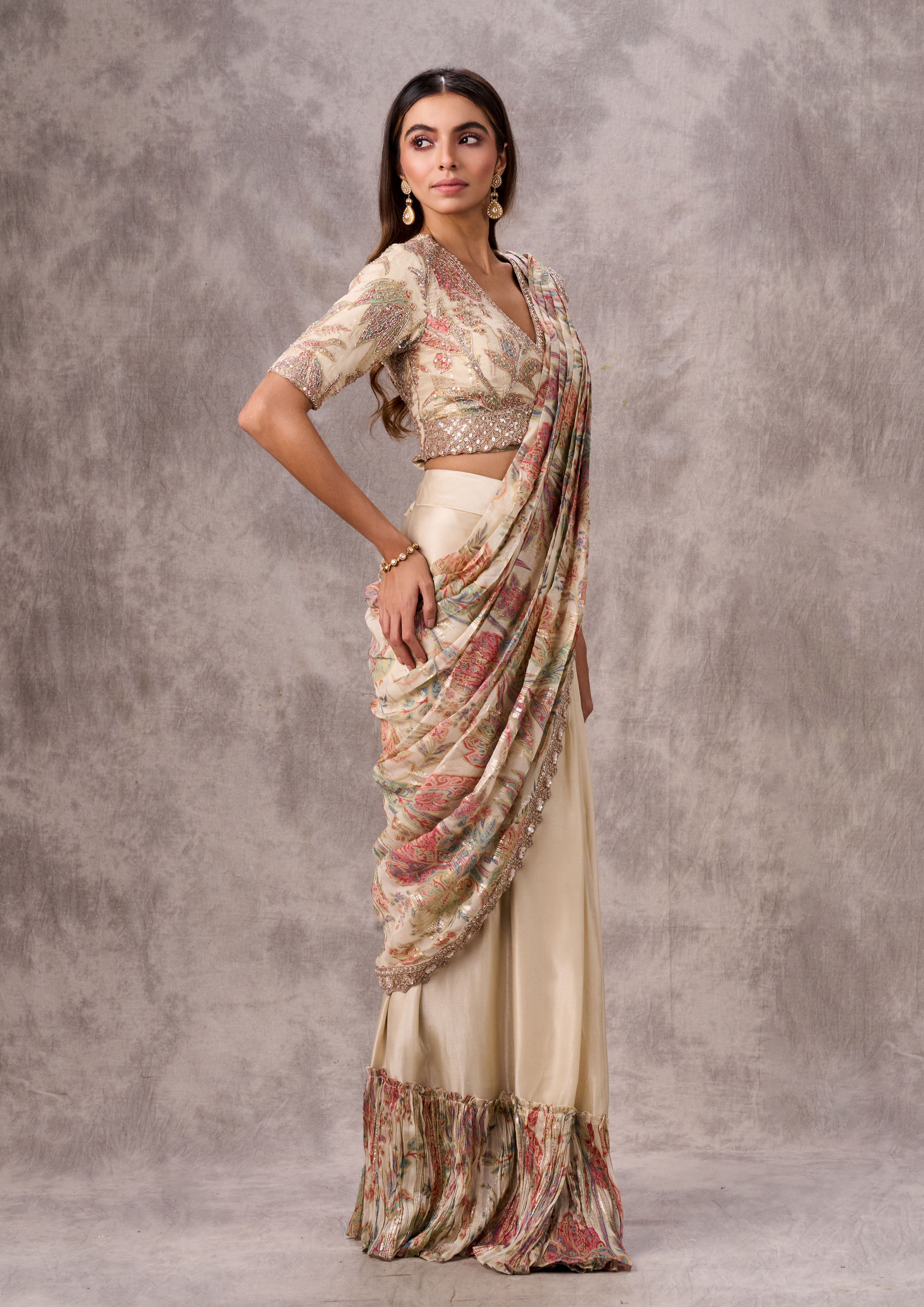 Twamev Women Cream Chinon Classic Saree