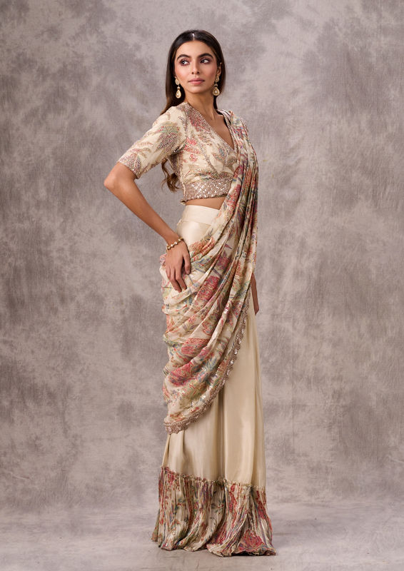 Twamev Women Cream Chinon Classic Saree