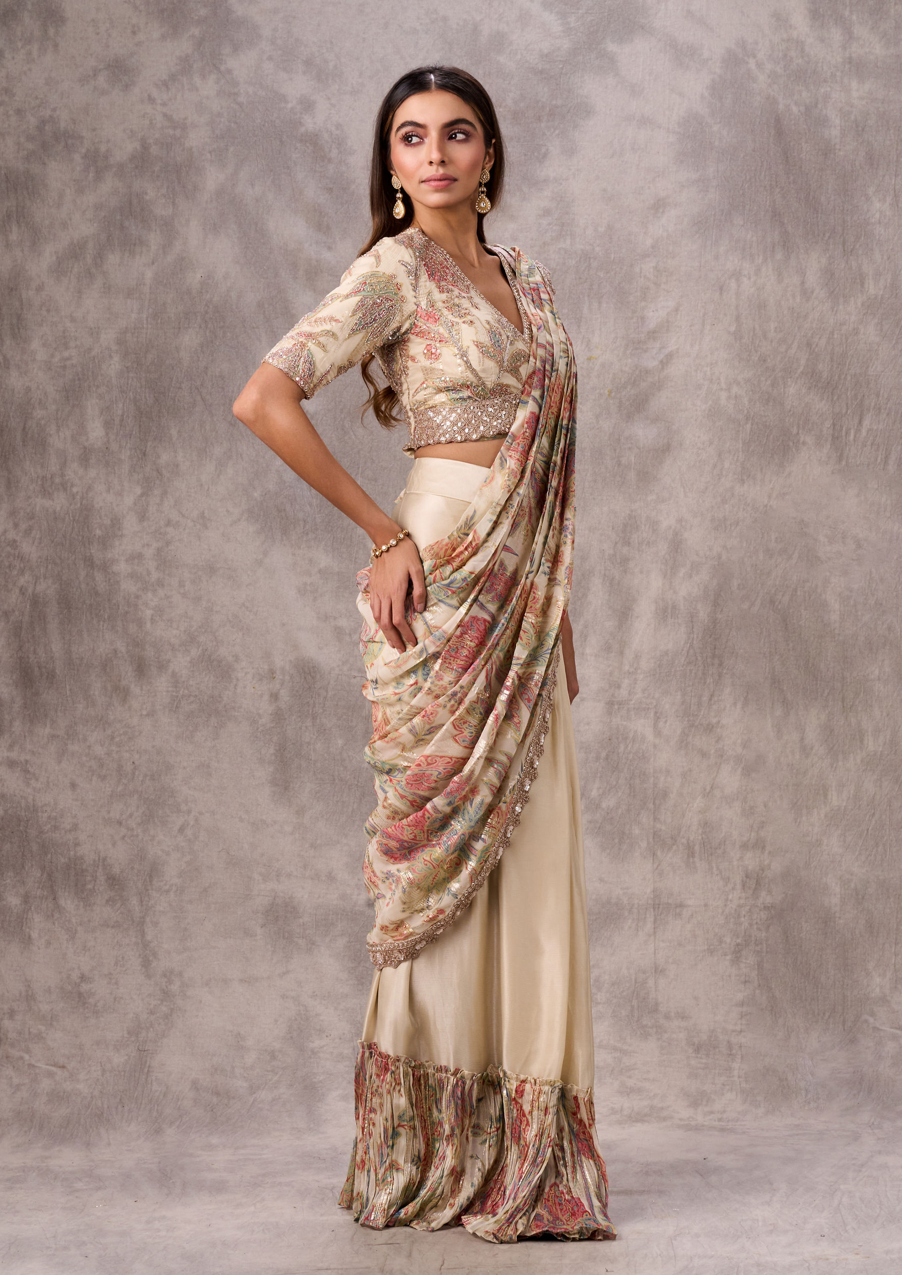 Twamev Women Cream Chinon Classic Saree
