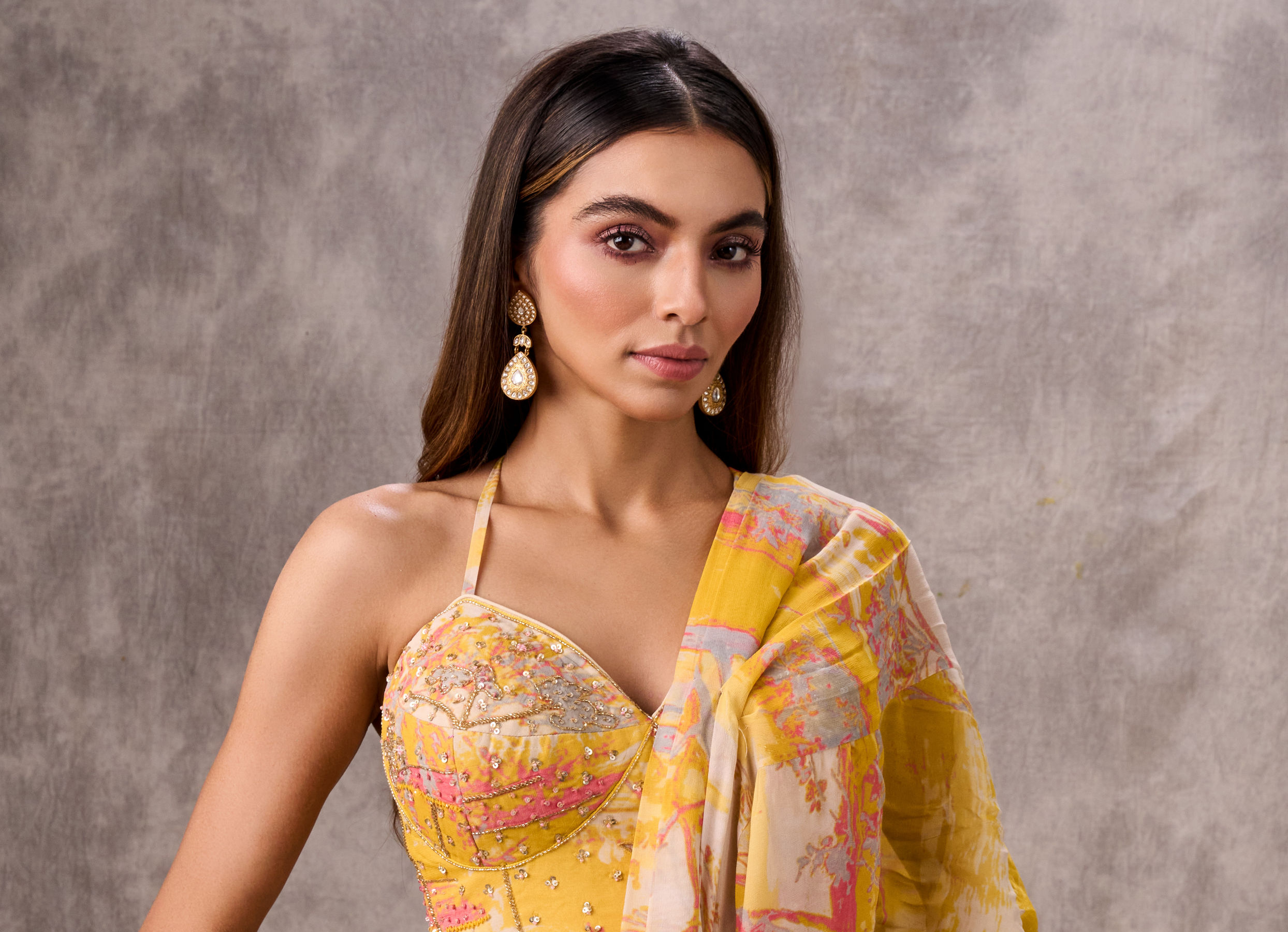 Twamev Women Yellow & Pink Georgette Floral Printed Ruffle Corset Draped Saree