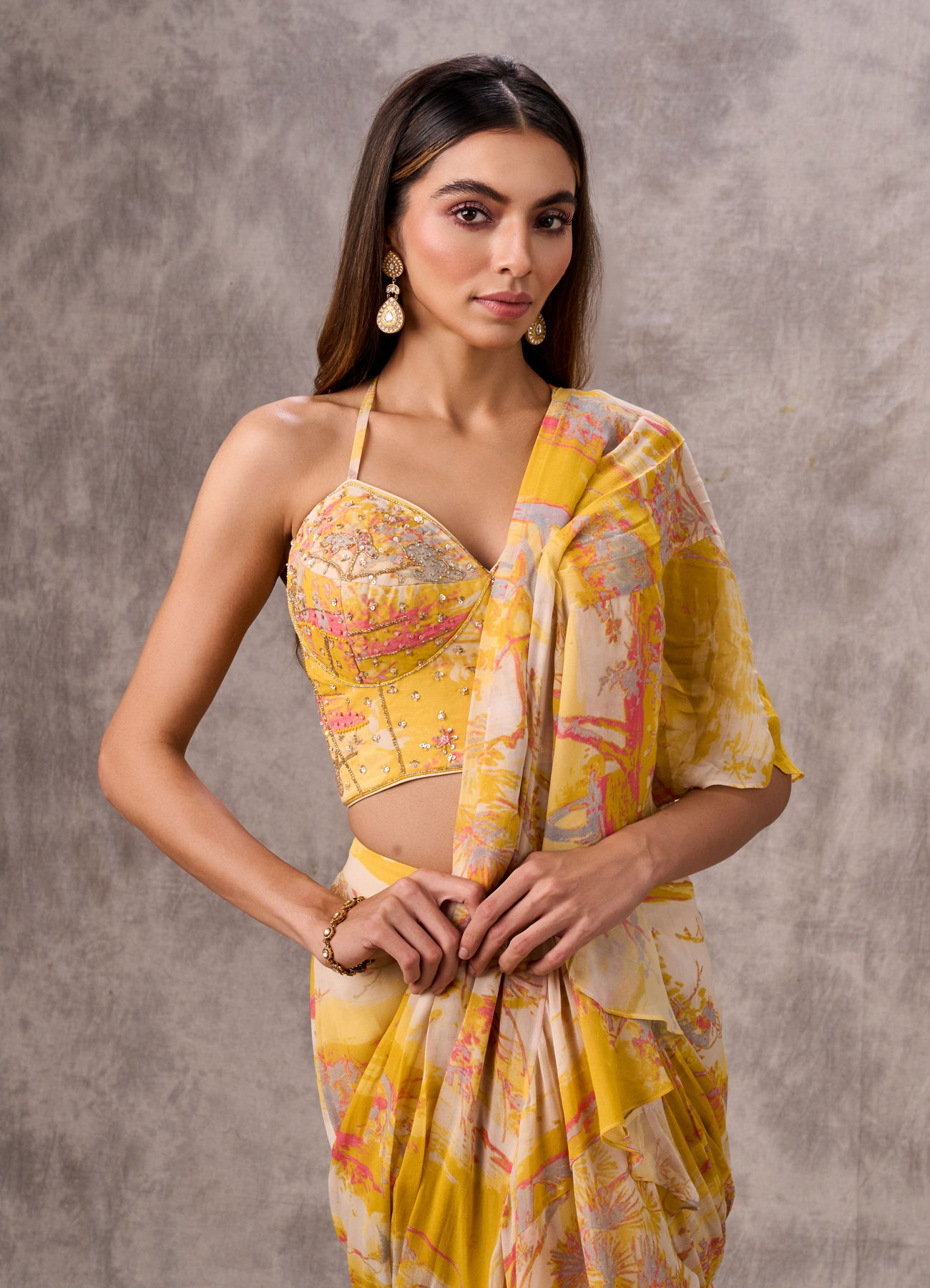 Twamev Women Yellow & Pink Georgette Floral Printed Ruffle Corset Draped Saree
