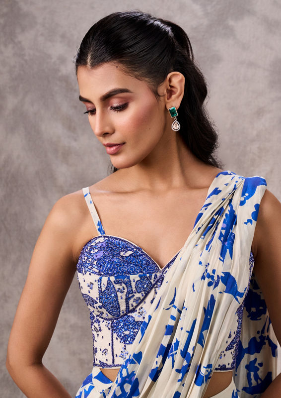 Twamev Women Cream & Indigo Blue Viscose Abstract Printed Corset Draped Saree