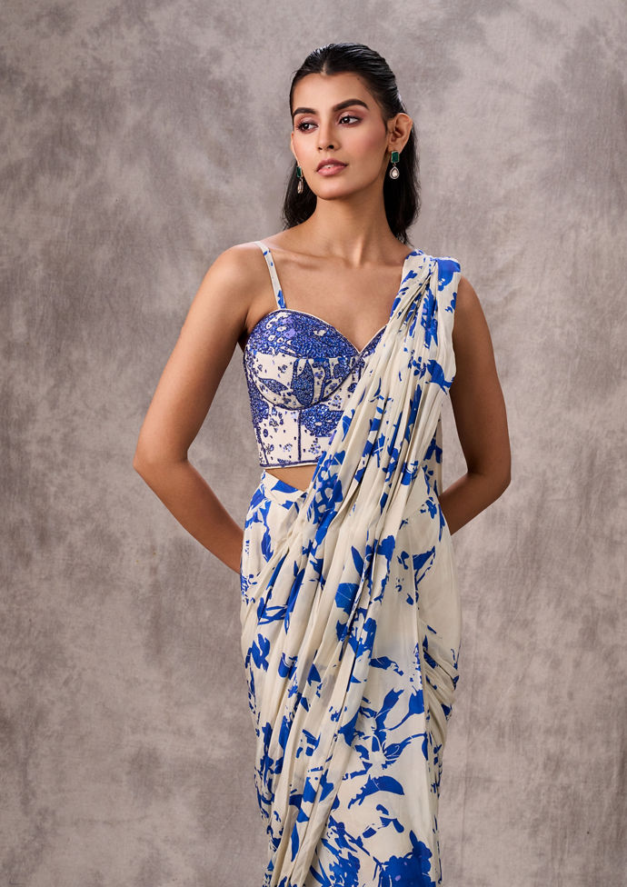 Twamev Women Cream & Indigo Blue Viscose Abstract Printed Corset Draped Saree