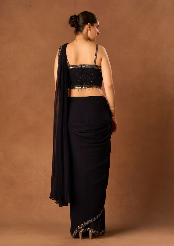 Twamev Women Indigo Blue Georgette Saree with Corset
