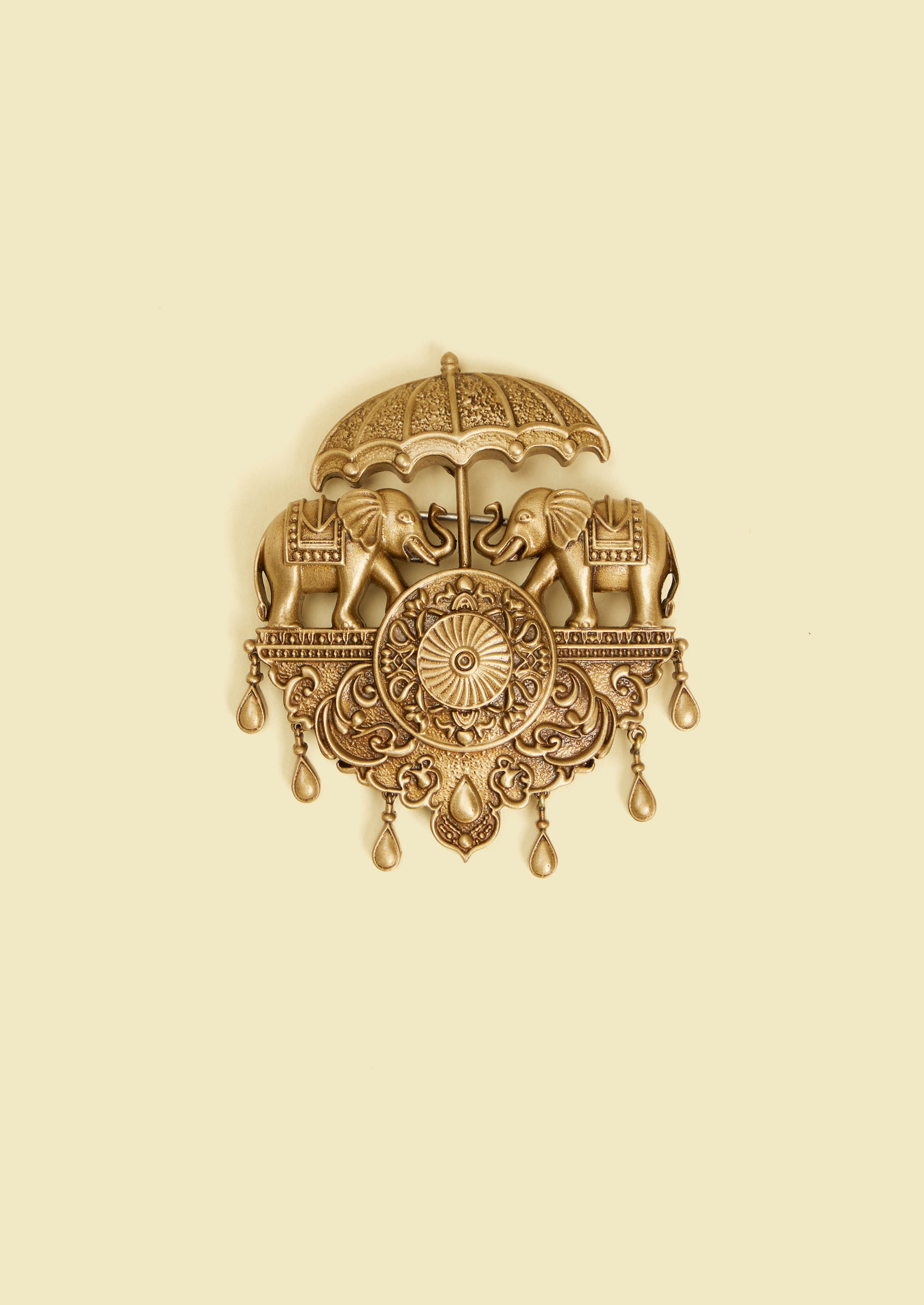 Twamev Men Golden Affluence Brooch