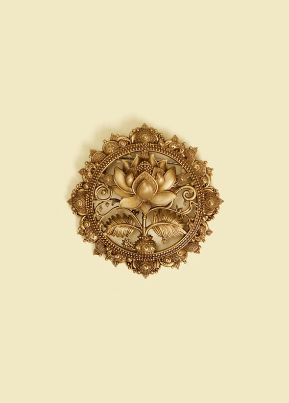 Twamev Men Golden Elegance Brooch