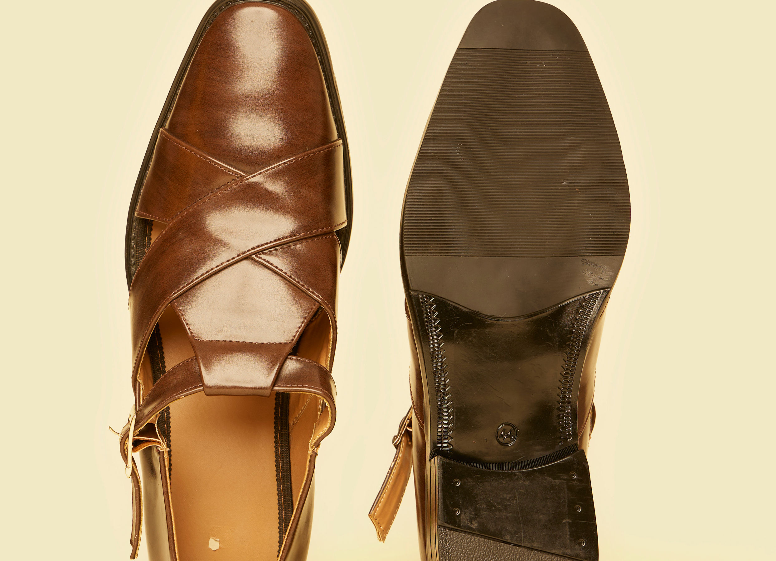 Twamev Men Dark Brown Faux Leather Jooti