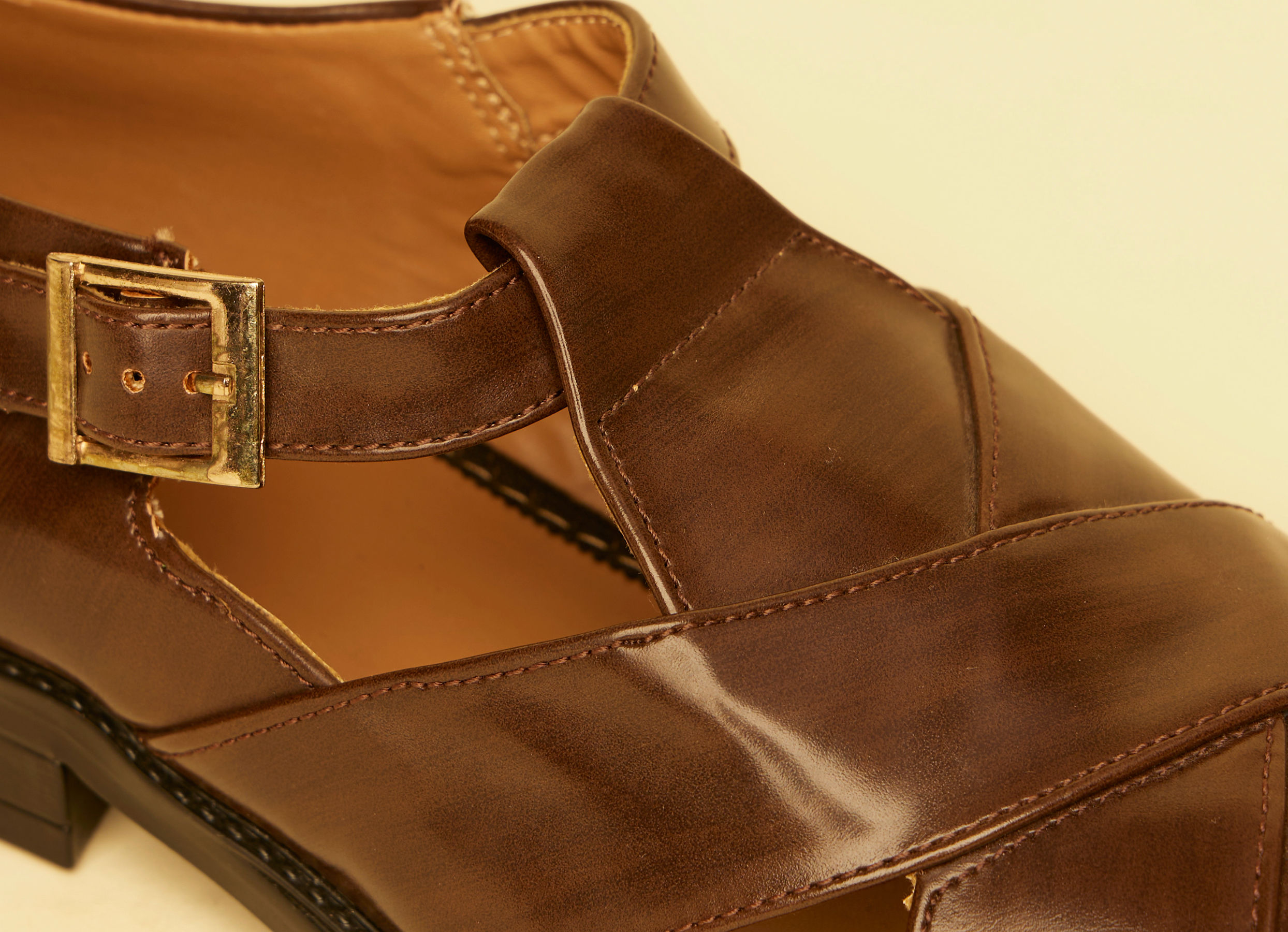 Twamev Men Dark Brown Faux Leather Jooti