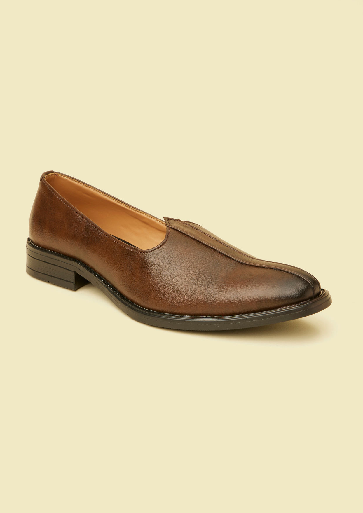 alt message - Twamev Men Brown Loafers Style Shoes image number 2