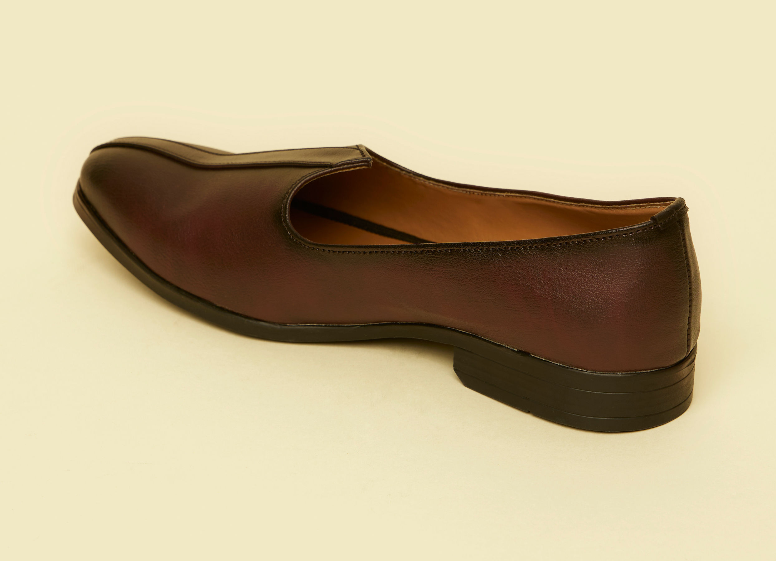 Twamev Men Wine Faux Leather Jooti