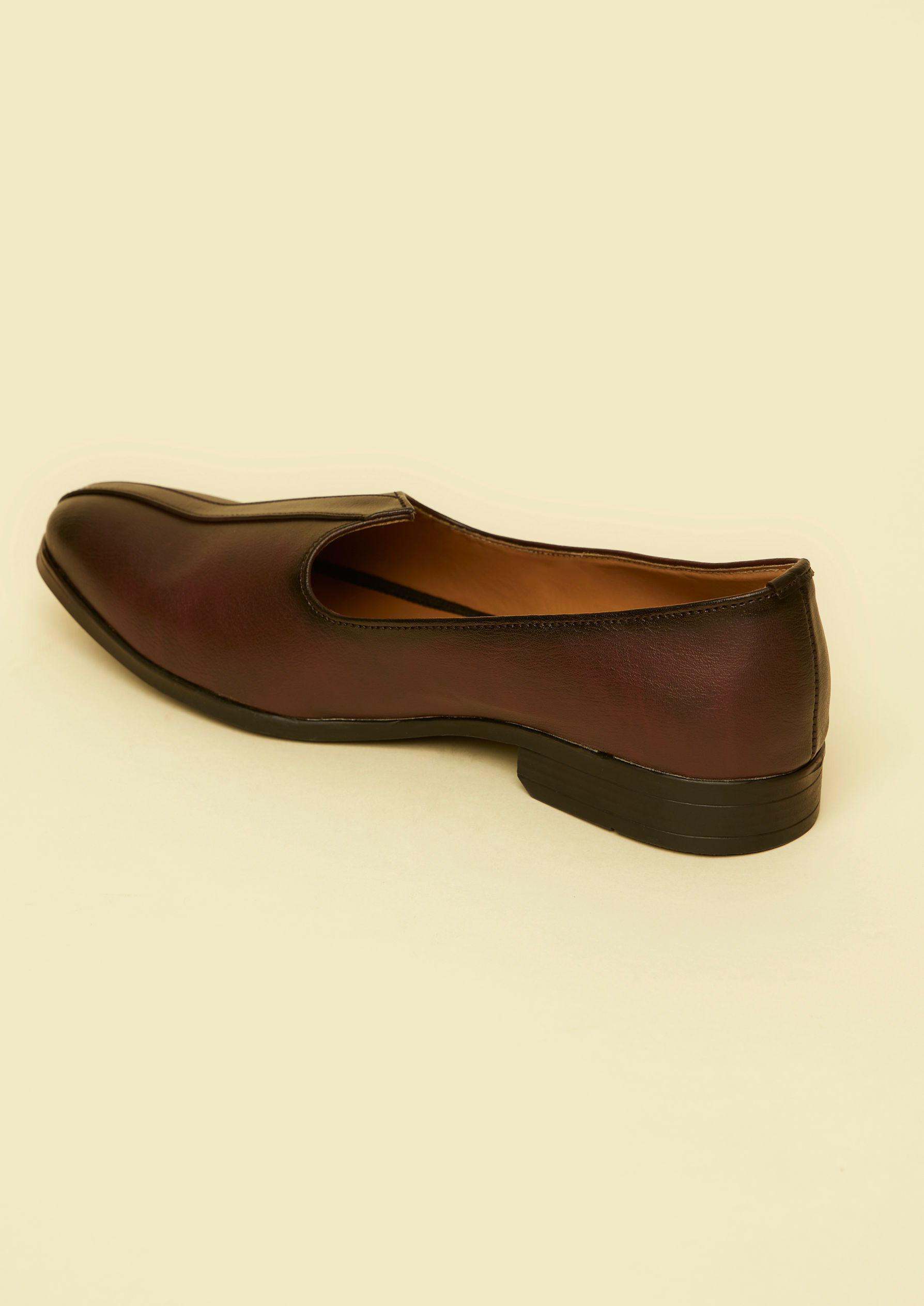 Twamev Men Wine Faux Leather Jooti