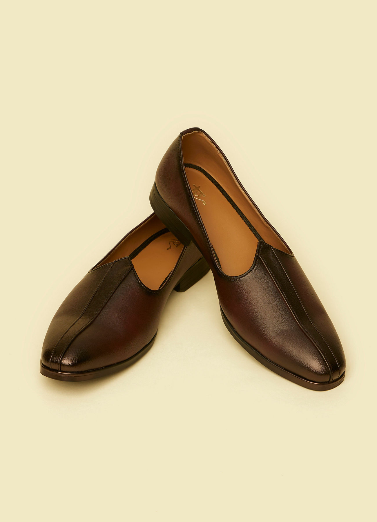 Twamev Men Wine Faux Leather Jooti