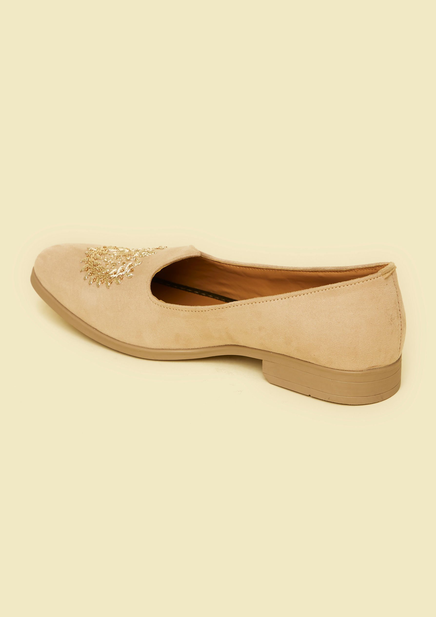 Twamev Men Radiant Beige Velvet Juti