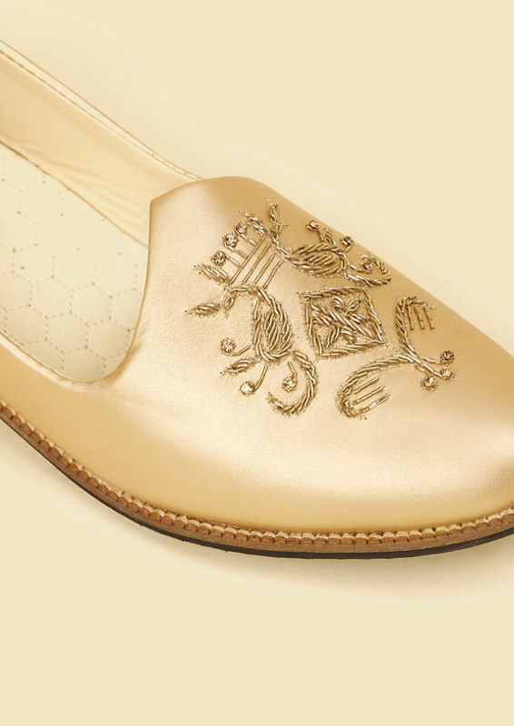 Twamev Men Golden Elegance Juti