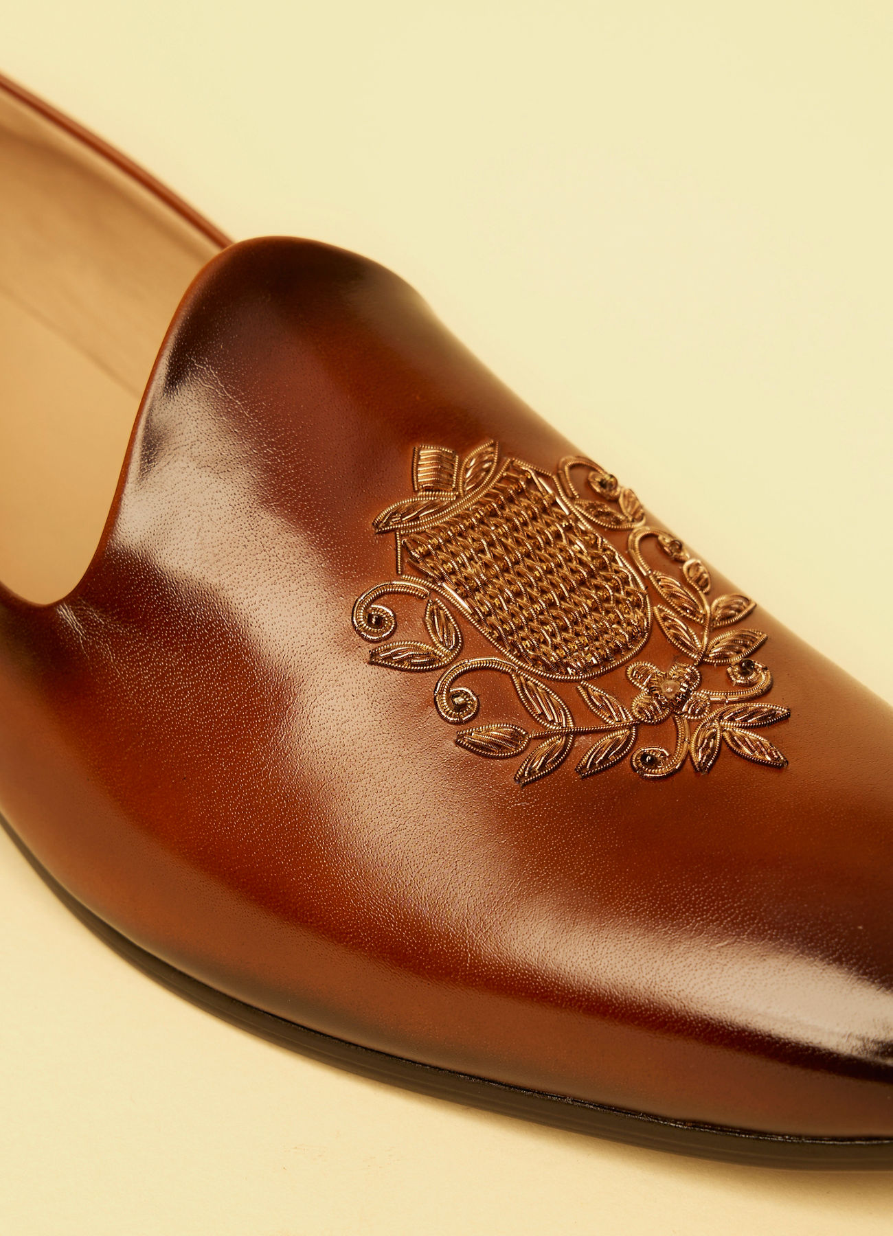 Twamev Men Elegant Brown Jutis for Celebrations