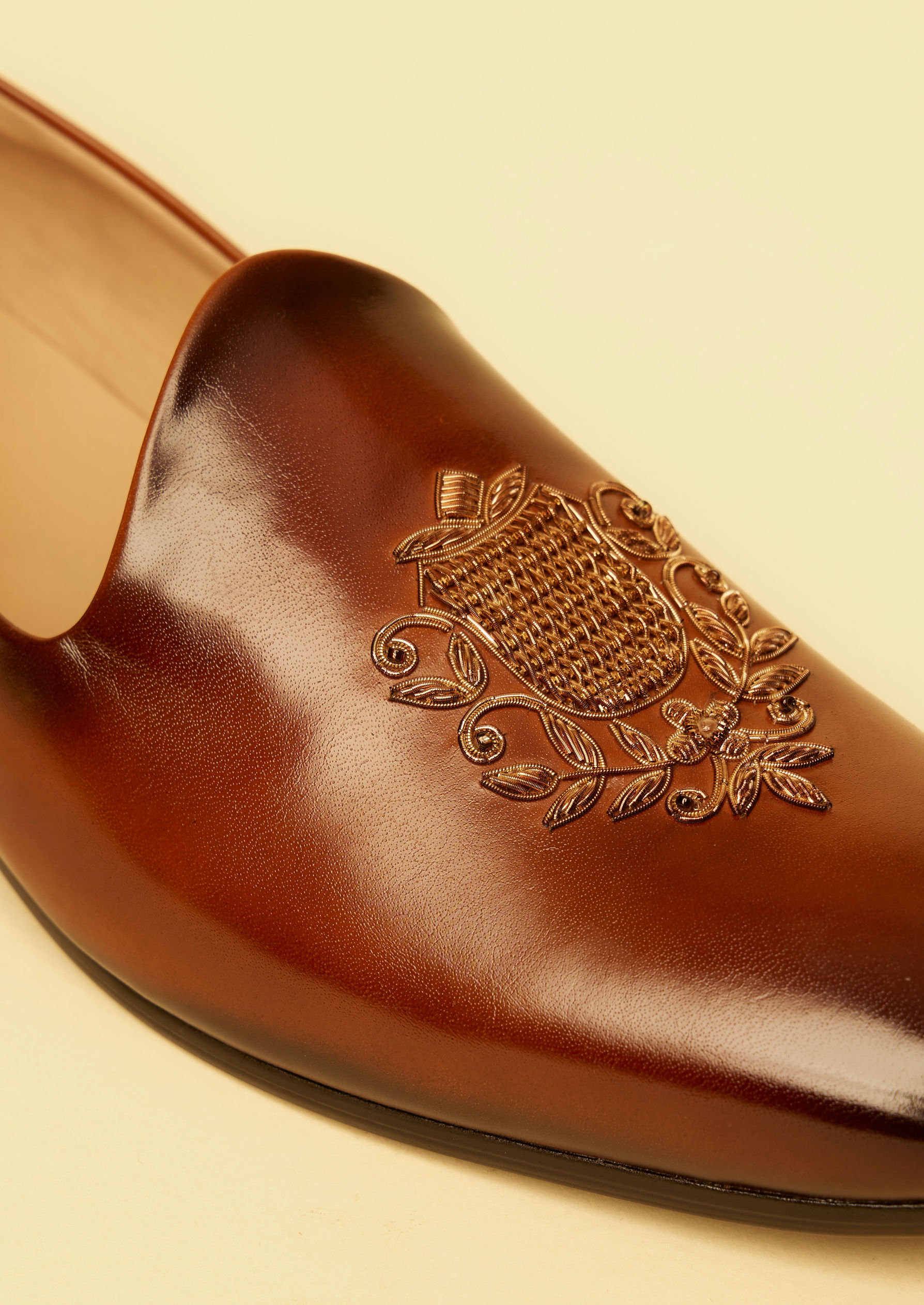 Twamev Men Elegant Brown Jutis for Celebrations